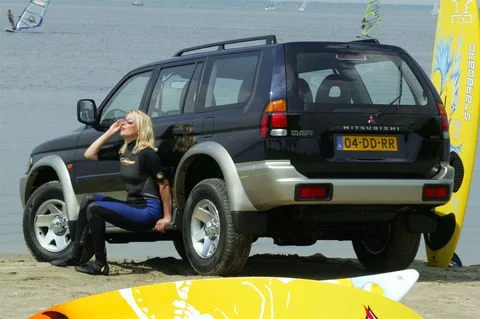 Mitsubishi Pajero Sport 2.5 TD Invite 2004 view 6
