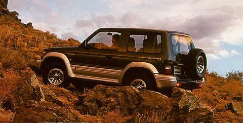 Mitsubishi Pajero 2.5 TD GL 1991 view 3