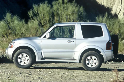 Mitsubishi Pajero 2.5 TD GL 2003 view 2