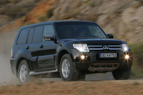 Mitsubishi Pajero LWB 3.2 DiD Intense 2006 view 10