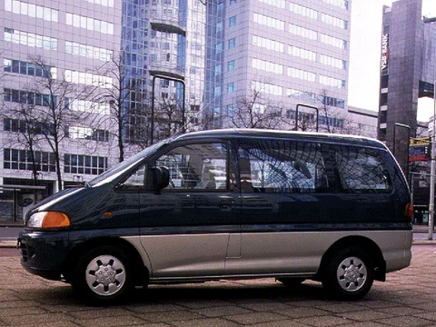 Mitsubishi Space Gear 2.5 TD GLX 1995 view 2