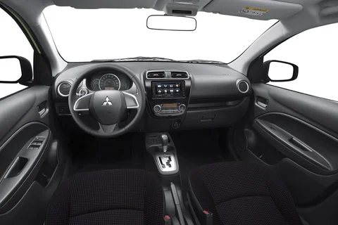 Mitsubishi Space Star 1.0 Entry 2013 view 11