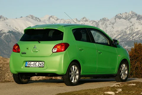 Mitsubishi Space Star 1.0 Entry 2013 view 2