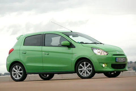 Mitsubishi Space Star 1.0 Entry 2013 view 6