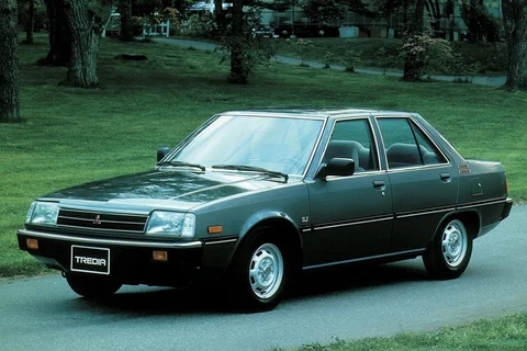 Mitsubishi Tredia 1400 EL 1982 view 5