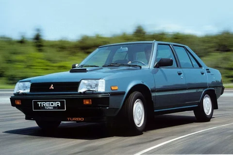 Mitsubishi Tredia 1400 EL 1982 view 3