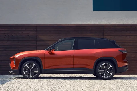 NIO EL7 75kWh 2022 view 8