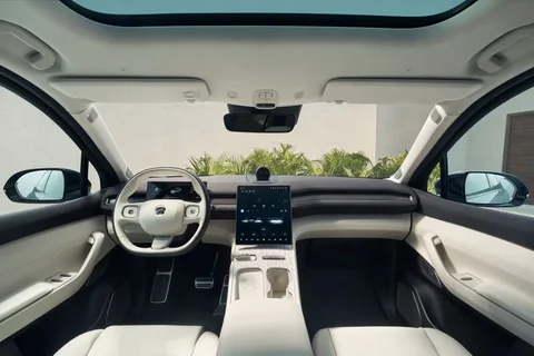 NIO EL7 75kWh 2022 view 11