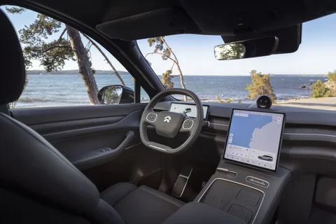 NIO EL8 100kWh Executive 2024 view 5