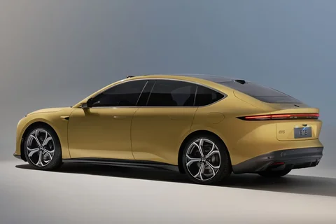 NIO ET5 100kWh 2022 view 6