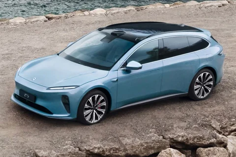 NIO ET5 Touring 100kWh 2023 view 7
