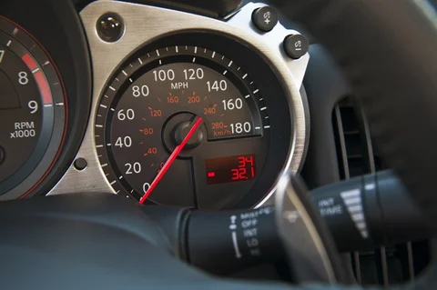 Nissan 370Z Roadster 2010 view 10