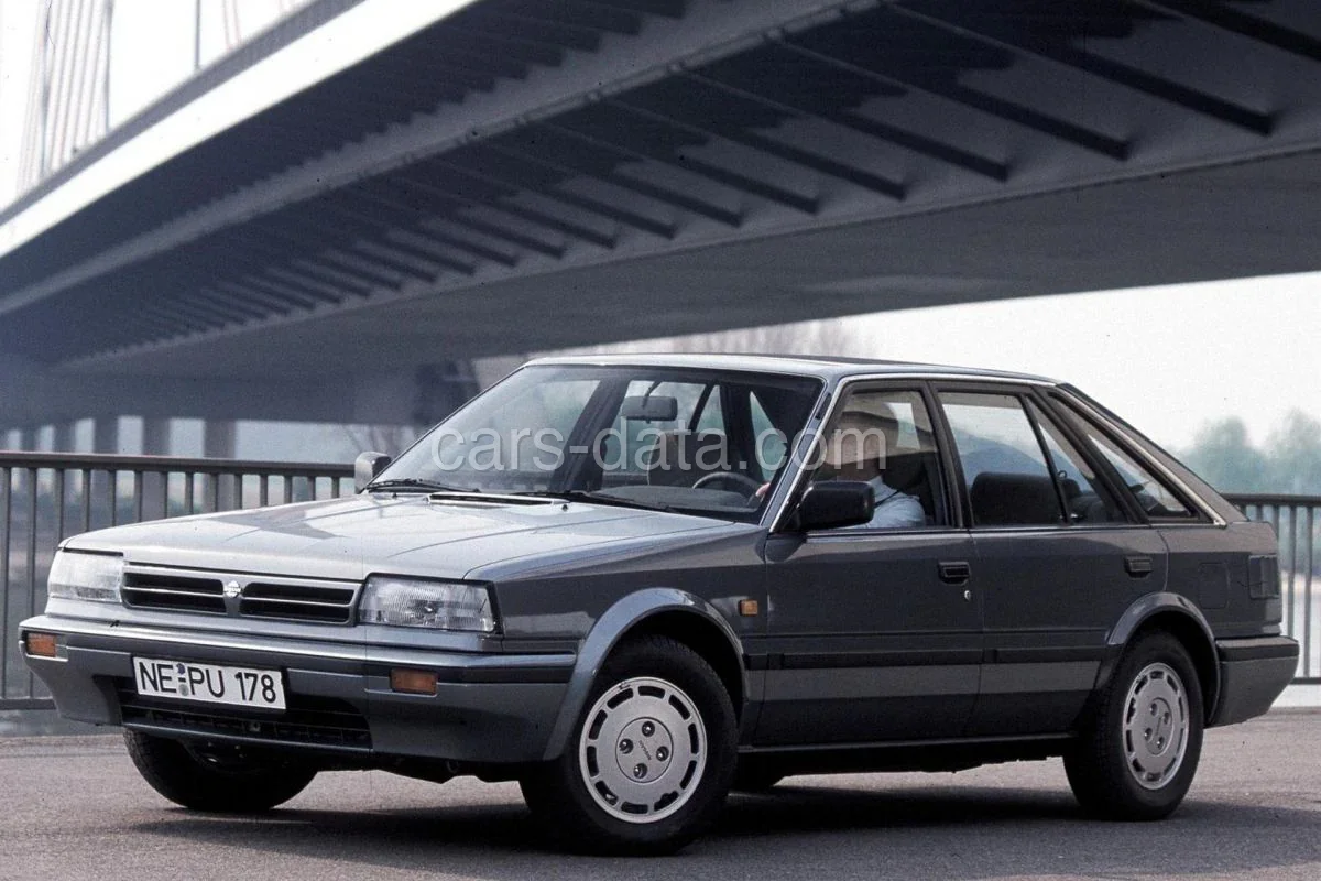 Nissan Bluebird 2.0 LX 1988 front view