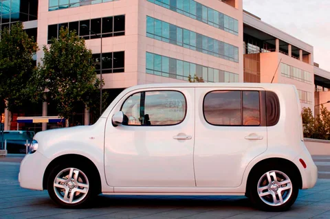 Nissan Cube 1.6 Zen 2010 view 4