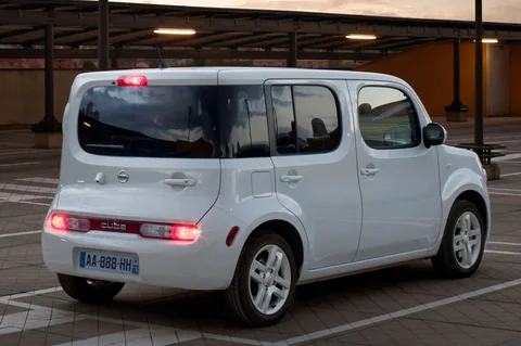Nissan Cube 1.6 Zen 2010 view 11
