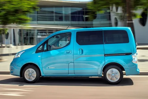 Nissan Evalia e-Evalia 40 kWh Connect Edition 2018 view 5