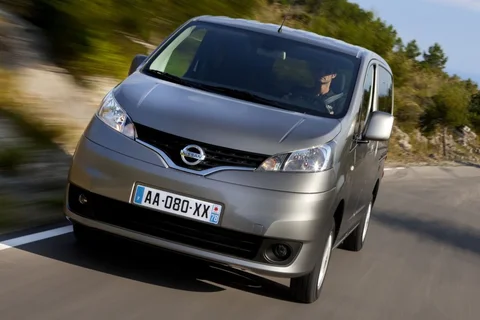 Nissan Evalia 1.6 Connect Edition 2013 view 4