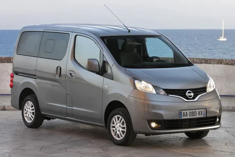 Nissan Evalia 1.6 Connect Edition 2013 view 8