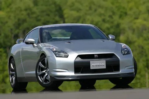 Nissan GT-R Track Pack 2012 view 6
