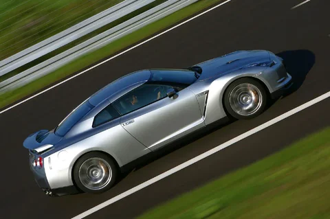 Nissan GT-R Track Pack 2012 view 7