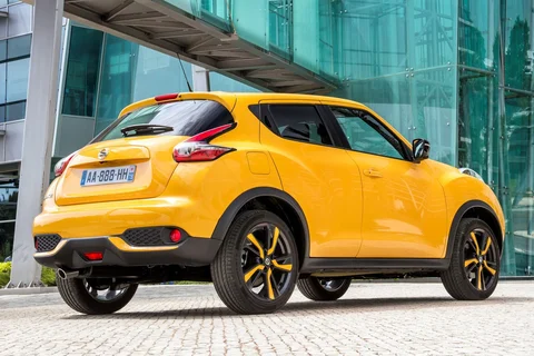 Nissan Juke DIG-T 115 N-Connecta 2015 view 5