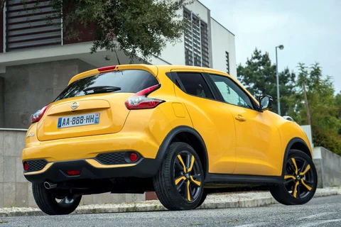 Nissan Juke DIG-T 115 N-Connecta 2015 view 8
