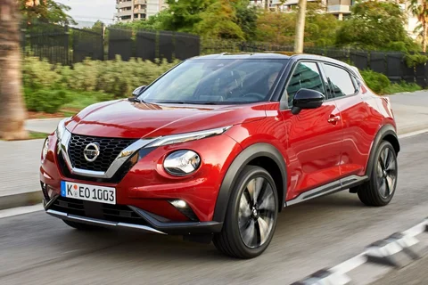 Nissan Juke DIG-T 117 Acenta 2019 view 3