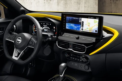 Nissan Juke Hybrid 143 Tekna 2024 view 4