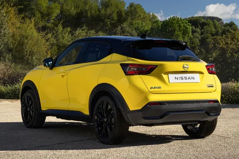 Nissan Juke Hybrid 143 Tekna 2024 view 9