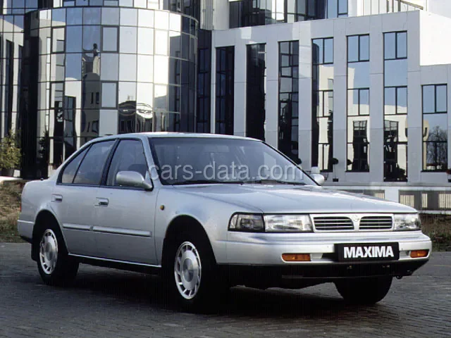 Nissan Maxima 3.0 1989 front view