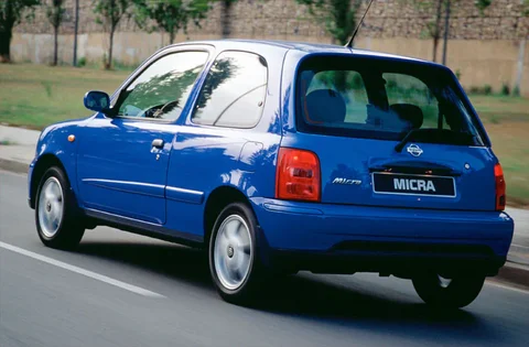 Nissan Micra 1.0 2000 view 5