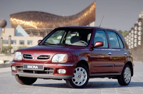 Nissan Micra 1.0 Trend 2000 view 2