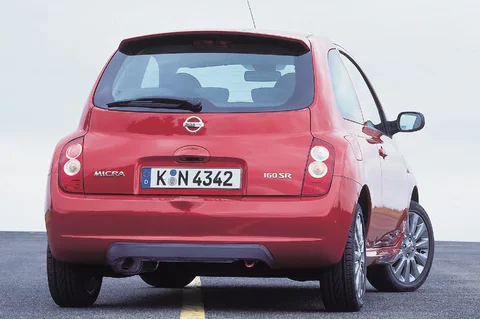 Nissan Micra 1.4 Tekna 2005 view 3
