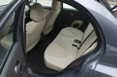 Nissan Micra 1.6 Elegance 2008 view 7