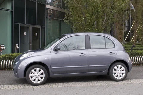 Nissan Micra 1.6 Elegance 2008 view 4