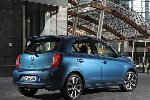 Nissan Micra 1.2 Tekna 2013 view 3