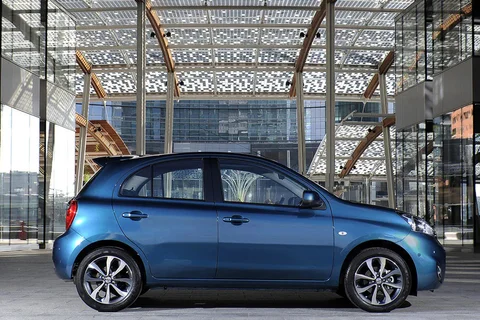 Nissan Micra 1.2 Tekna 2013 view 4
