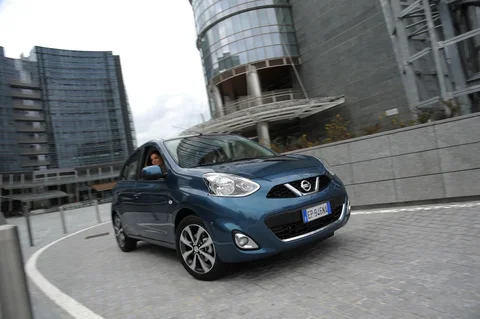 Nissan Micra 1.2 Tekna 2013 view 7
