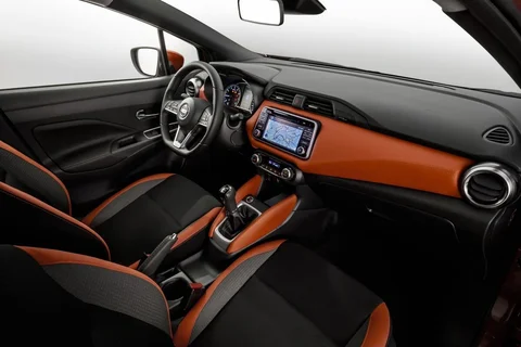 Nissan Micra dCi 90 Acenta 2017 view 1