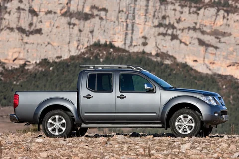 Nissan Navara Double Cab 2.5 dCi Optima 2015 view 6