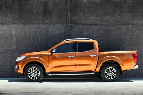 Nissan Navara NP300 Navara Double Cab 2.3 dCi 160 Acenta 2019 view 7