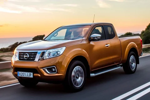 Nissan Navara NP300 Navara King Cab 2.3 dCi 160 Acenta 2019 view 5