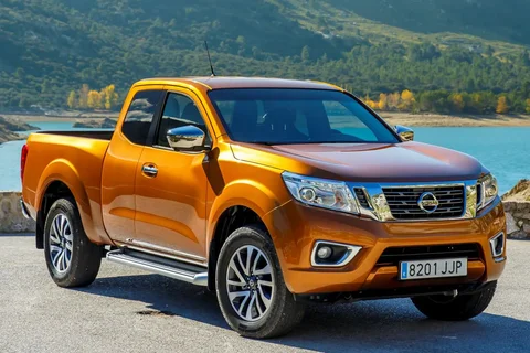 Nissan Navara NP300 Navara King Cab 2.3 dCi 160 Acenta 2019 view 12