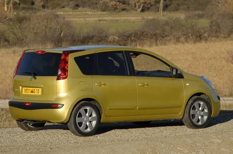 Nissan Note 1.6 Acenta 2006 view 4