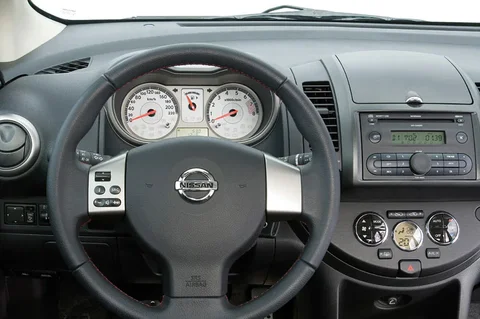 Nissan Note 1.6 Acenta 2006 view 10