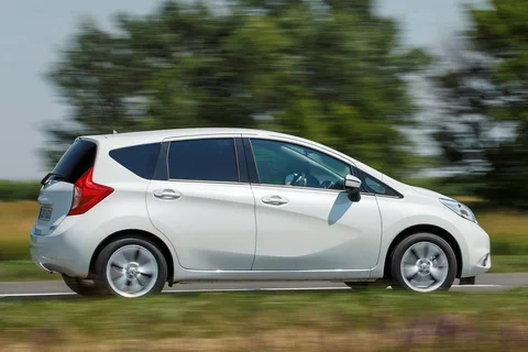 Nissan Note 1.2 DIG-S Tekna 2014 view 9