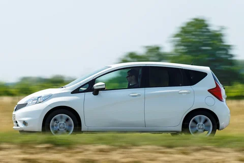 Nissan Note 1.2 DIG-S Tekna 2014 view 10
