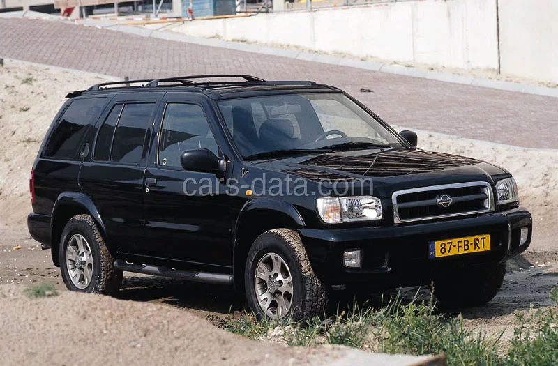 Nissan Pathfinder 3.3 V6 2000 front view