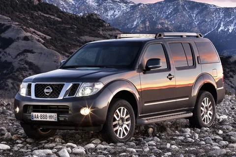 Nissan Pathfinder Van 2.5 dCi XE 2012 view 6