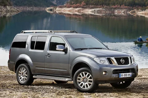 Nissan Pathfinder Van 2.5 dCi XE 2012 view 7